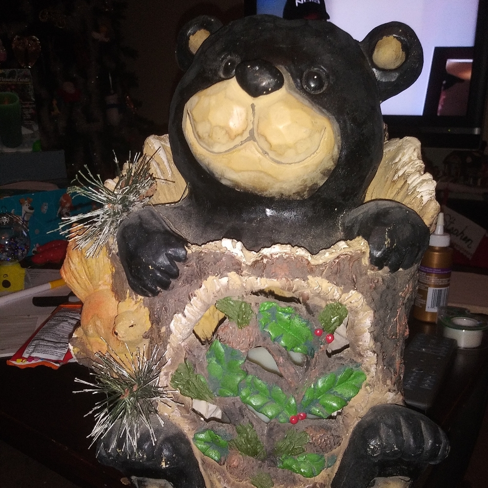 Black bear light up decor